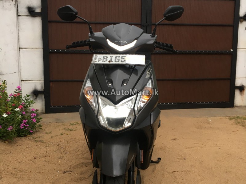 Image of Honda DIO DX ON-LIGHT SMART KEY 2019 Motorcycle - For Sale