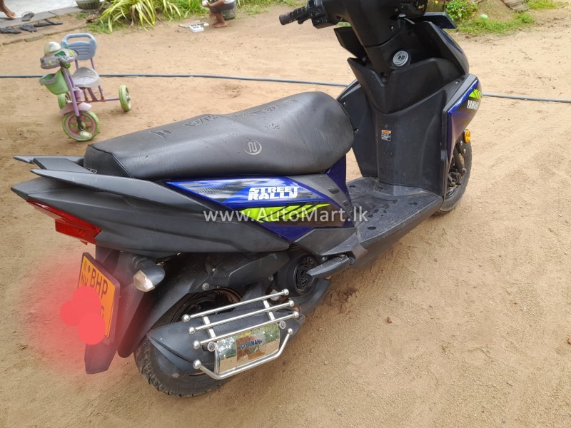Image of Yamaha Ray ZR Street rally 2019 Motorcycle - For Sale