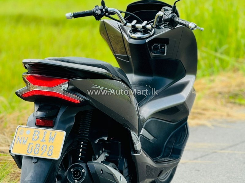 Image of Honda HONDA PCX ANJEL LIGHT 125   BIW  2020 2019 Motorcycle - For Sale