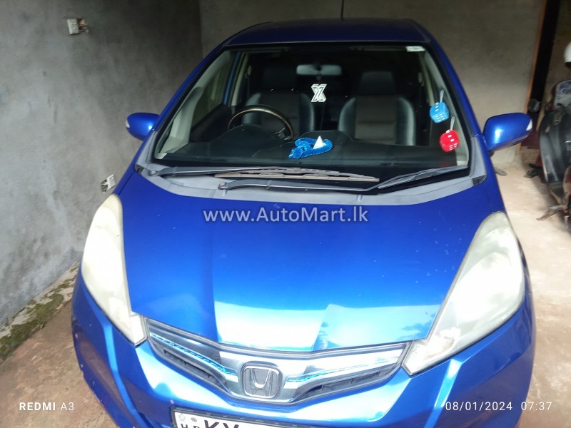 Image of Honda Fit GP 1 2013 Car - For Sale