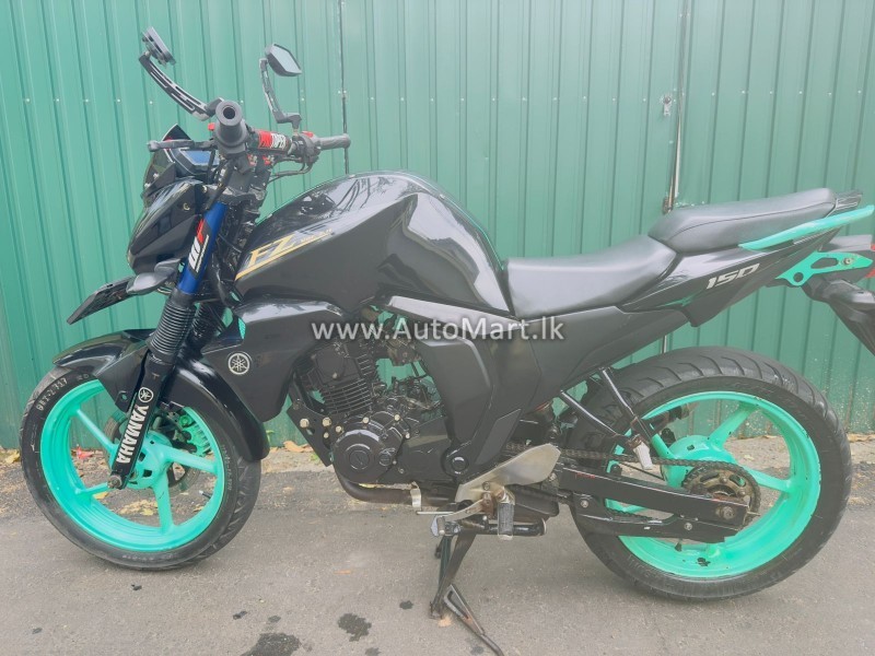 Image of Yamaha Fz v2 2016 Motorcycle - For Sale