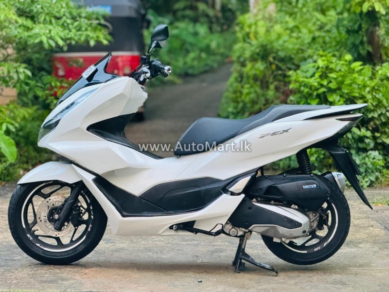 Image of Honda HONDA PCX 125CC  BJF  2023 2023 Motorcycle - For Sale